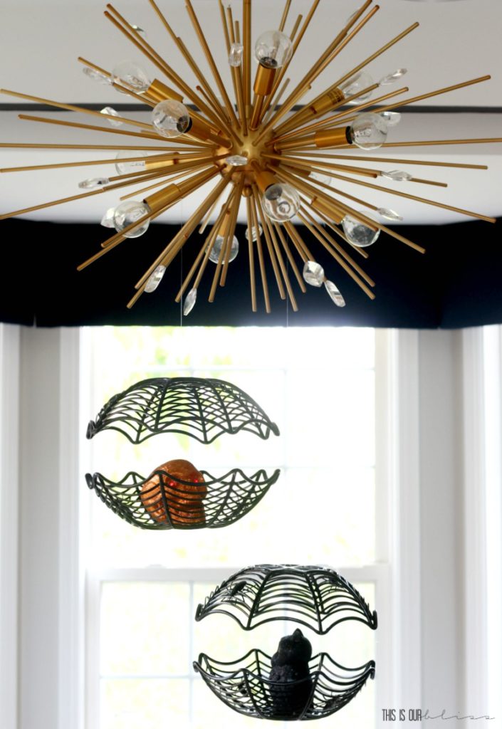 hook up ceiling light fixture